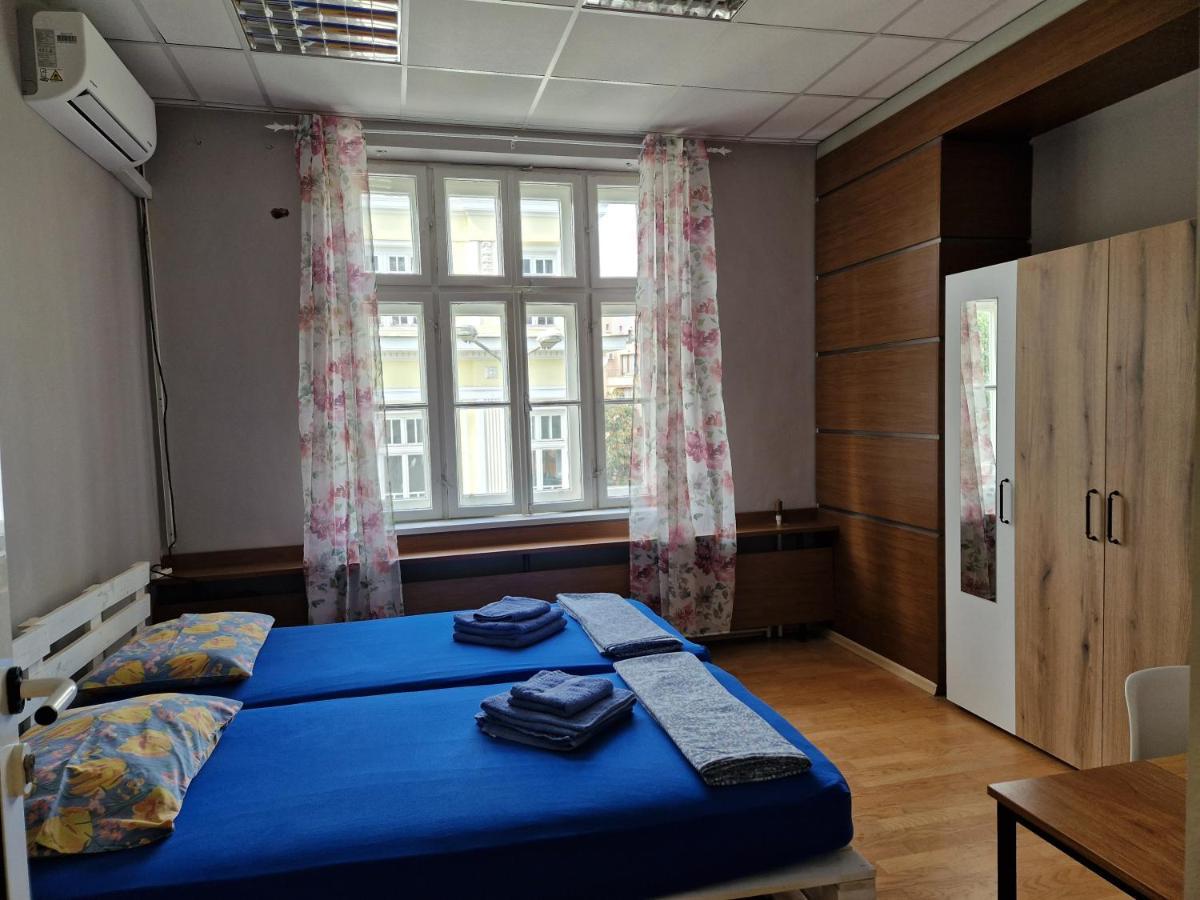Lambo'S Corner Varna - Guest Rooms ภายนอก รูปภาพ