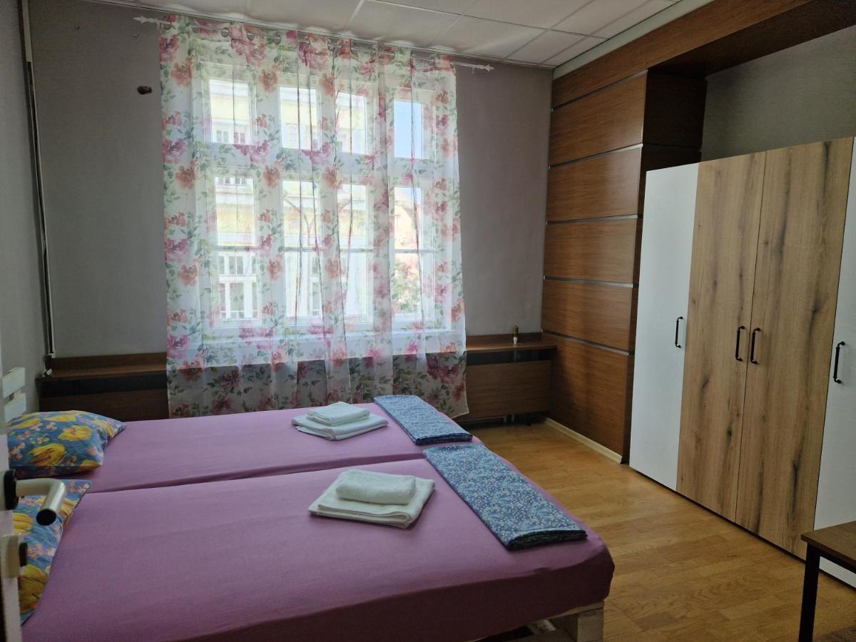 Lambo'S Corner Varna - Guest Rooms ภายนอก รูปภาพ