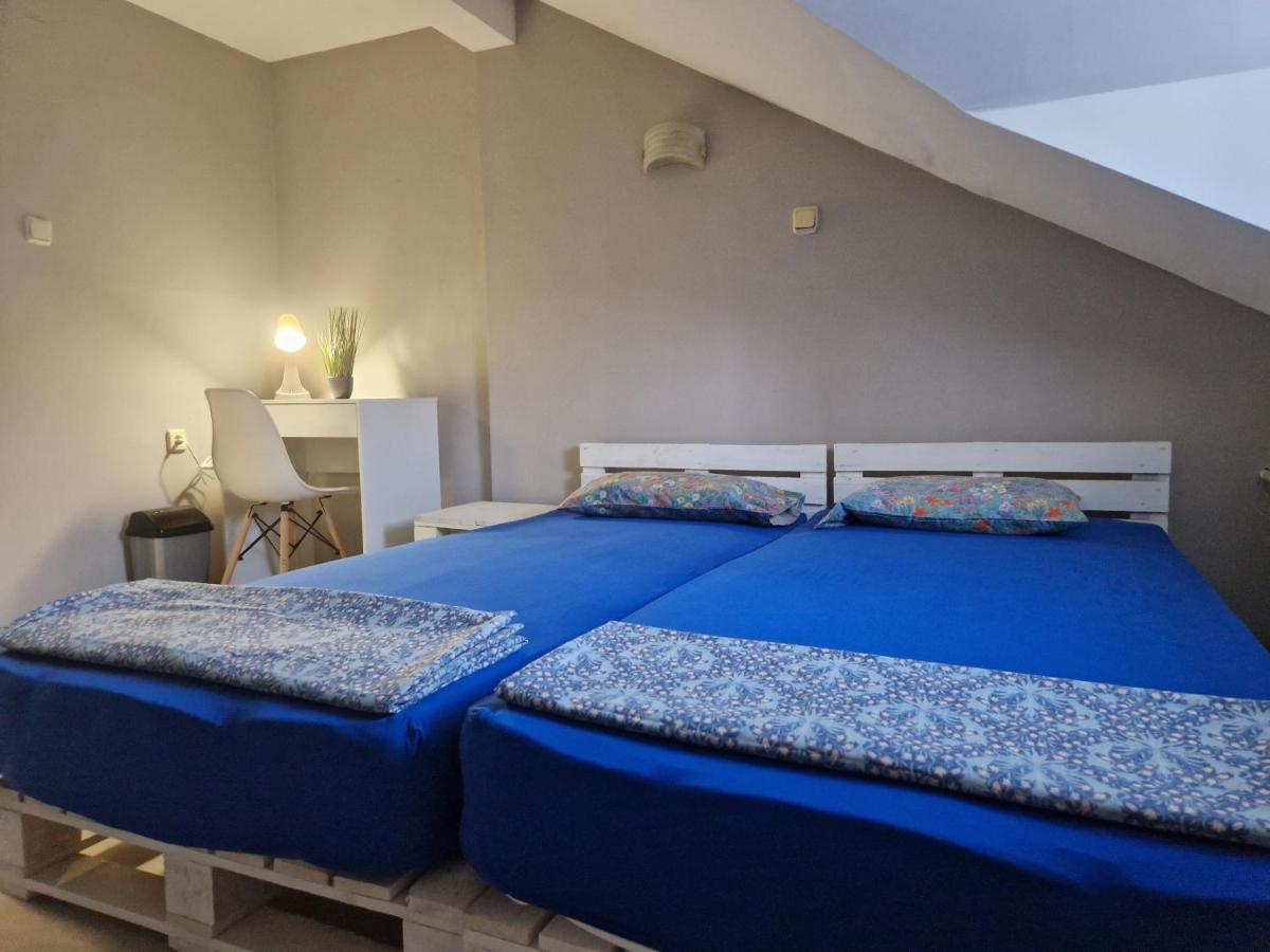 Lambo'S Corner Varna - Guest Rooms ภายนอก รูปภาพ