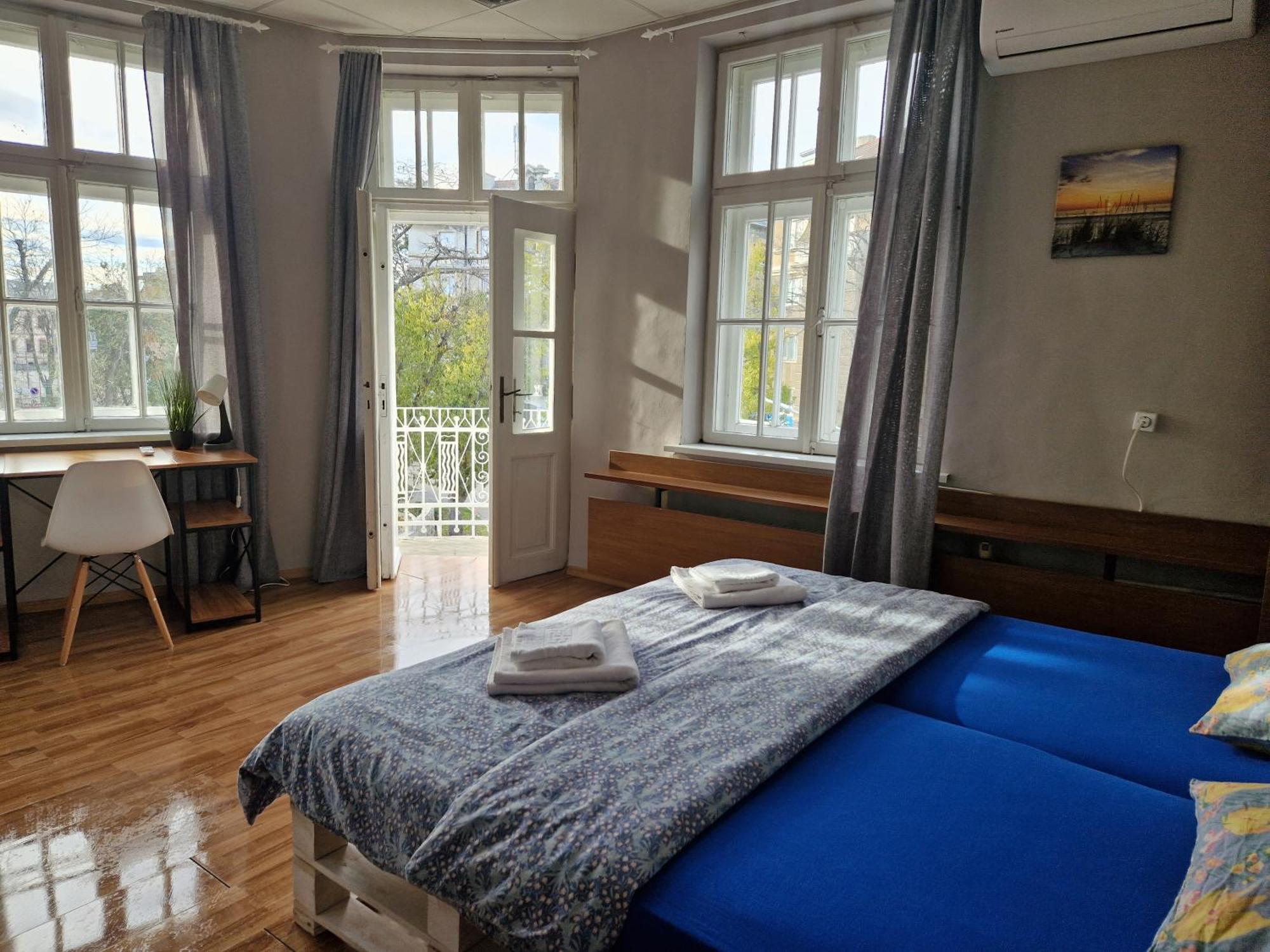 Lambo'S Corner Varna - Guest Rooms ภายนอก รูปภาพ