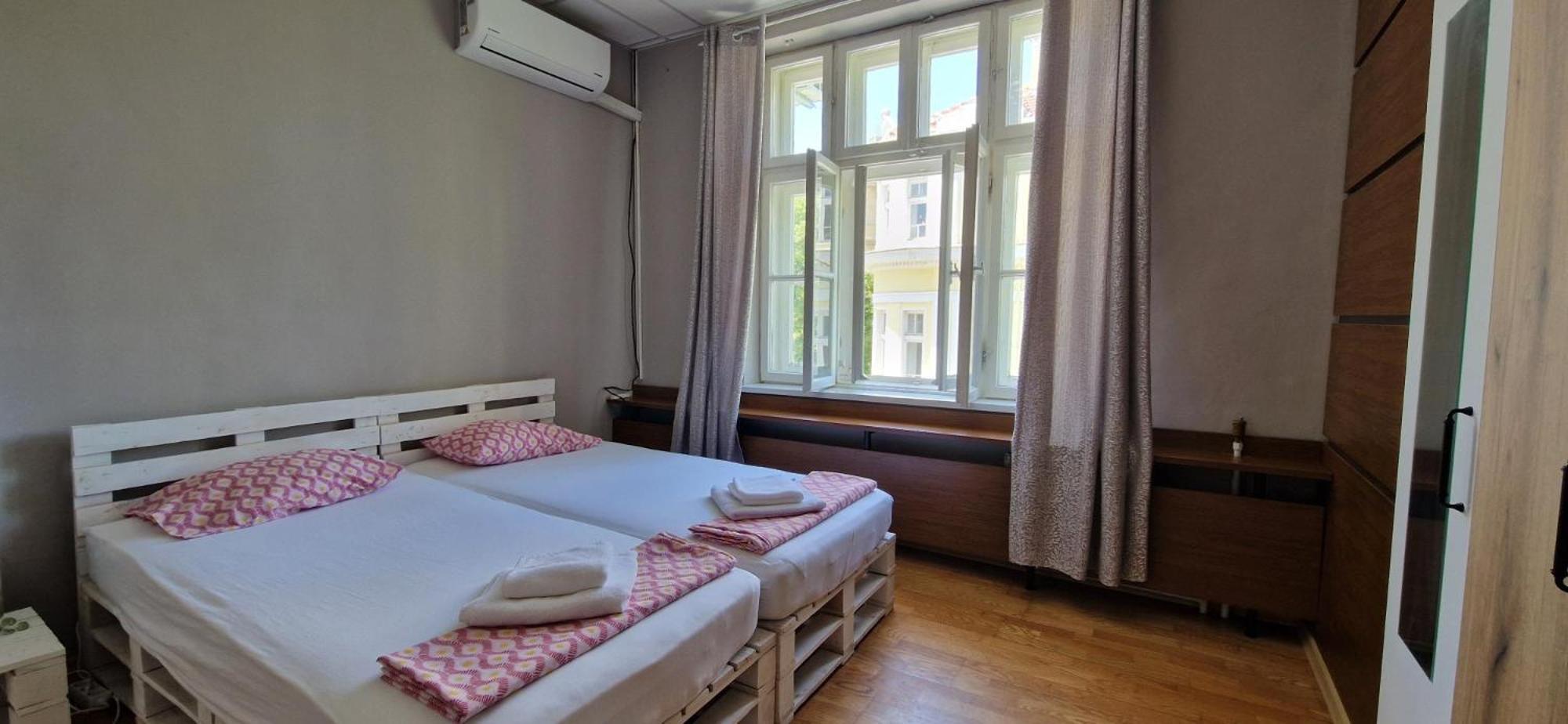 Lambo'S Corner Varna - Guest Rooms ภายนอก รูปภาพ