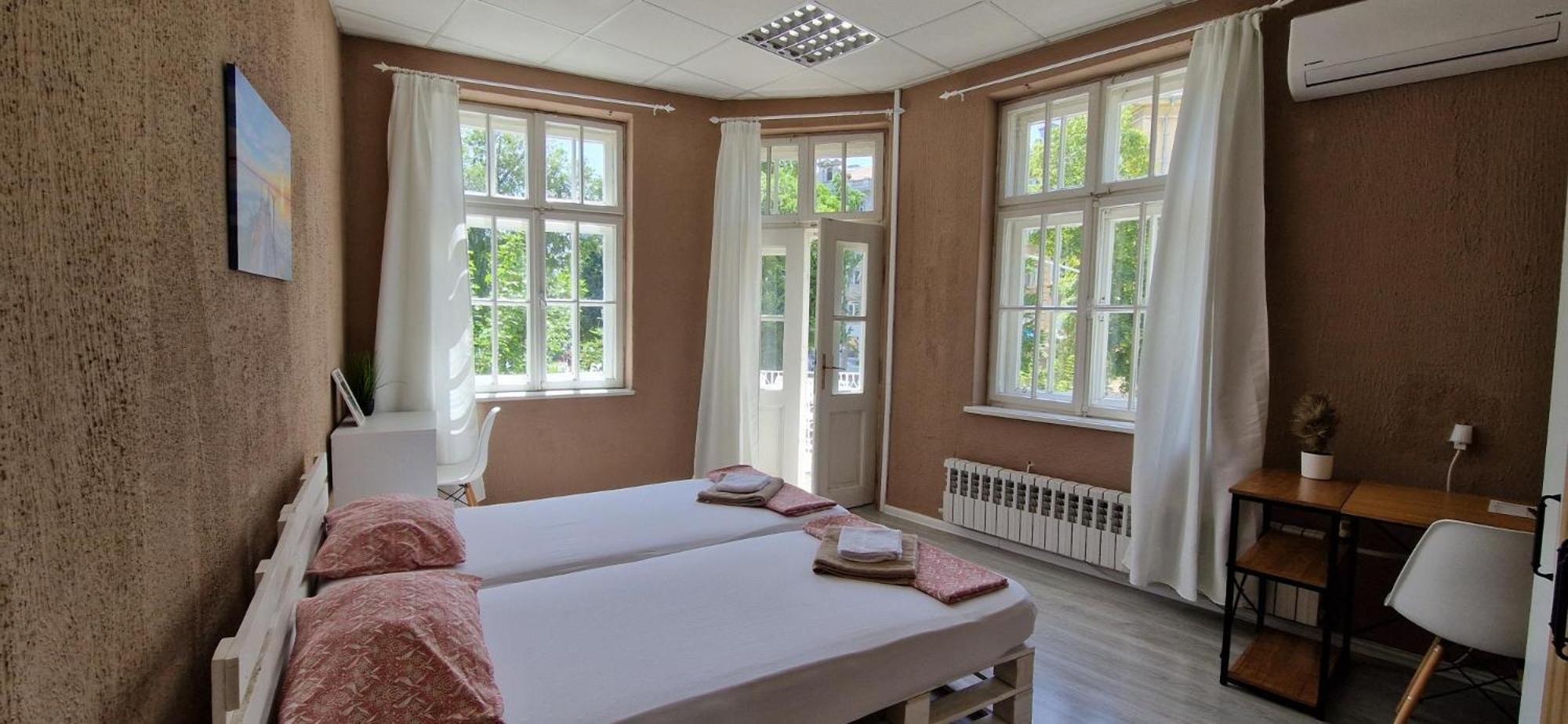 Lambo'S Corner Varna - Guest Rooms ภายนอก รูปภาพ